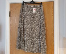 Primark  Multi Colour  Skirt. S.16.  B.N.W.T