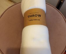 Cosy white throw