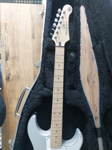 Yamaha Pacifica PAC112VM