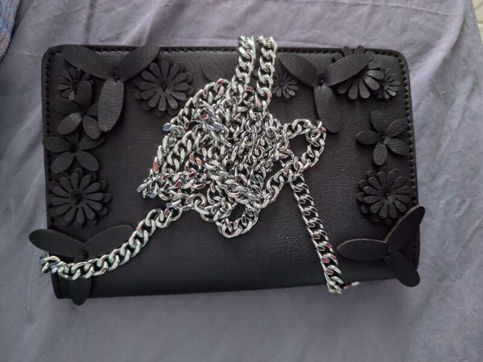 shoulder bag