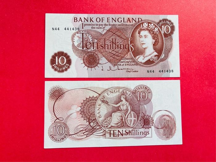 England  10/- Shillings  1967( Unc ) Pick 373c  ( Uncirculated)
