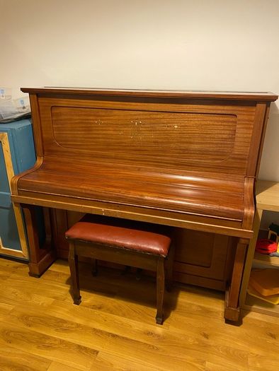 Piano + Stool