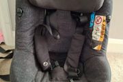 Maxi Cosi AxissFix Plus car seat