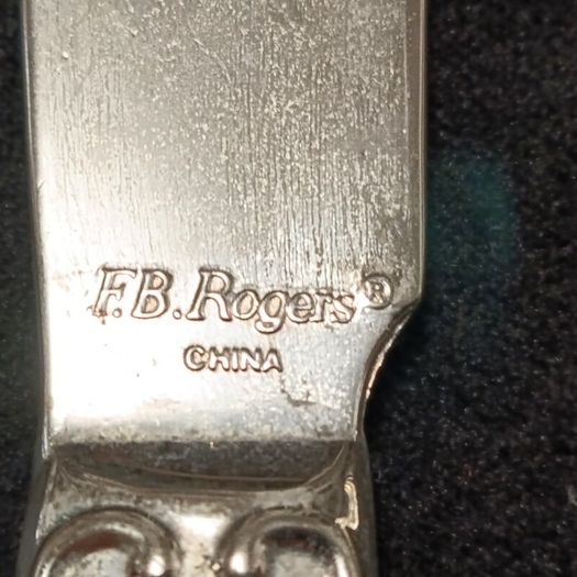 F.B. Rogers American Chippendale silver-plated cutlery set