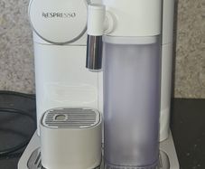 Nespresso Lattissima One / DeLonghi Capsule Coffee Machine Storage Clearance