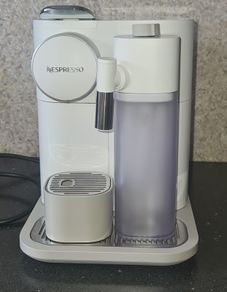 Nespresso Lattissima One / DeLonghi Capsule Coffee Machine Storage Clearance