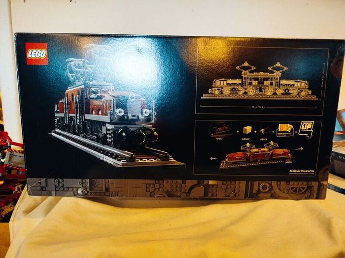 Lego Ideas 10277 Crocodile Locomotive