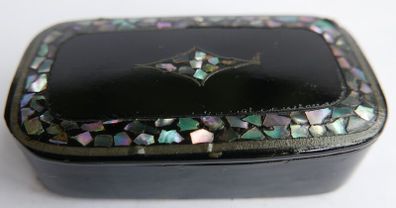 Mid 1800s Victorian Black Lacquer Papier Mache Abalone Inlay Snuff Box