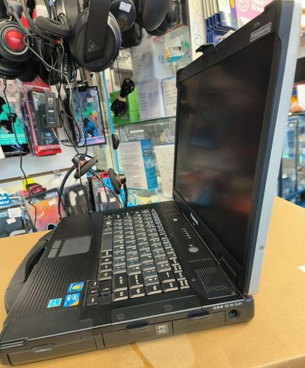 Panasonic Toughbook CF-52 15.4" Laptop - Core i5 CPU M20 @ 2.40 GHz, 4GB RAM 120GB SSD Windows 10 Pro