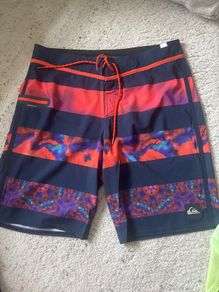 mens quicksilver shorts