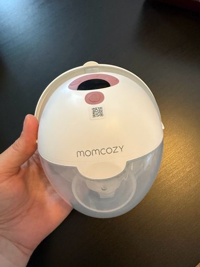 Momcozy breast pump