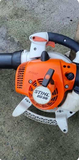 Stihl BG 86 blower in excellent working condition.
