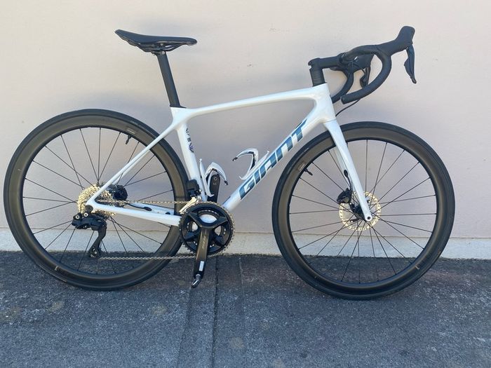 2024 Giant TCR Advanced 1+ Limited Edition Racing Bike