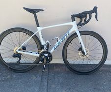 2024 Giant TCR Advanced 1+ Limited Edition Racing Bike