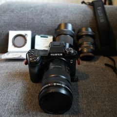 Fujifilm X-H2 Complete Kit  XF 18-120mm + Sigma 23mm F1.4 + Sigma 18-50mm F2.8