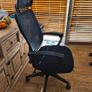 Ergonomic office chair with reclining backrest and adjustable lumbar support Image 3