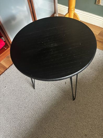 Black Round Side / Lamp Table with hairpin legs