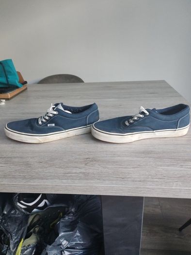 vans
