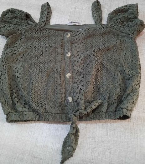 brand new girls Blouse size 12-13 years