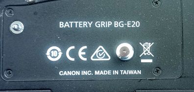 canon battery grip BG E20