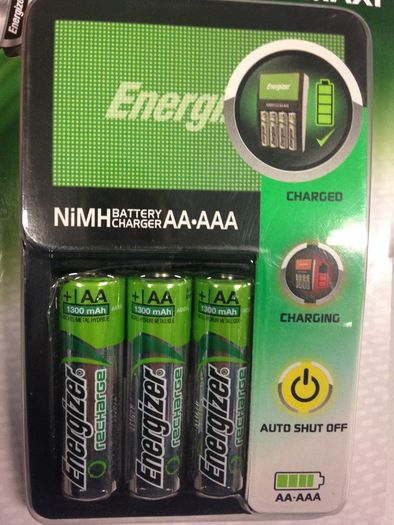 Battery Charger AA AAA