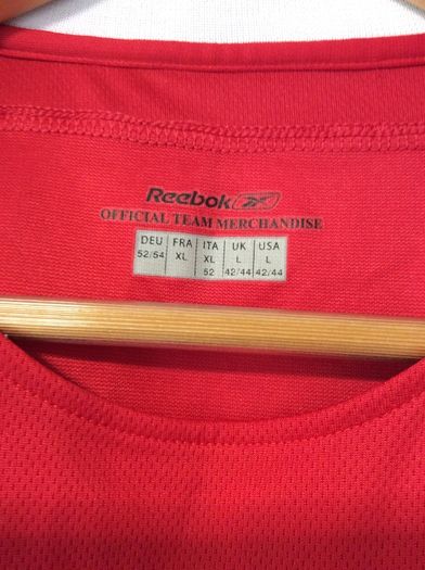 Liverpool Jersey. Official Reebok Mens Home Jersey Season 2004-2006.Original From The Time. Not A Modern Day Remake.
