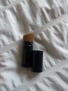 Bare minerals make up brush for mineral powder foundation