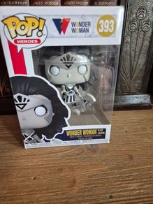 Wonder Woman 393  Black Lantern Mint & Unopened