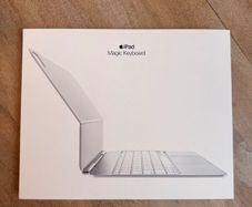 iPad Pro 13-inch Magic Keyboard