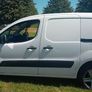 Peugeot partner 1.6 hdi no doe tax July 26 3 seater Image 3