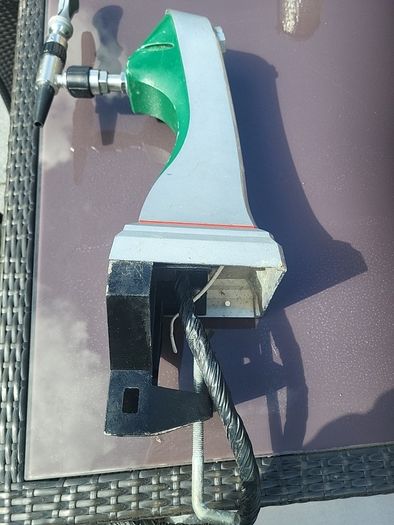 Heineken counter mount