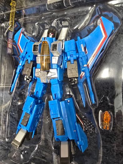 Transformers masterpiece mp11t thundercracker