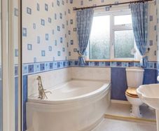 Corner Bath and Taps