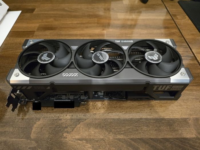 ASUS TUF Gaming GeForce RTX 5090 OC 32GB GDDR7 Refurbished, Like New