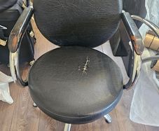salon hydraulic chair
