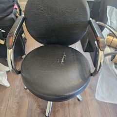 salon hydraulic chair
