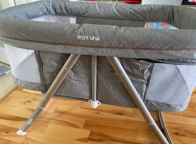 Mini Uno Swift Fold Crib