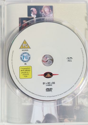 Radio Days (Woody Allen Film) [1987] Woody Allen, Danny Aiello, Jeff Daniels, Mia Farrow, Diane Keaton & Diane Wiest [DVD Movie]