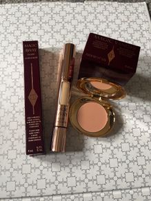 Charlotte tilbury Magic away and Magic vanish concealers shade 5, Corrector in shade 1 fair