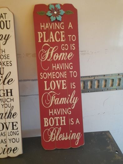 pair of pictures
