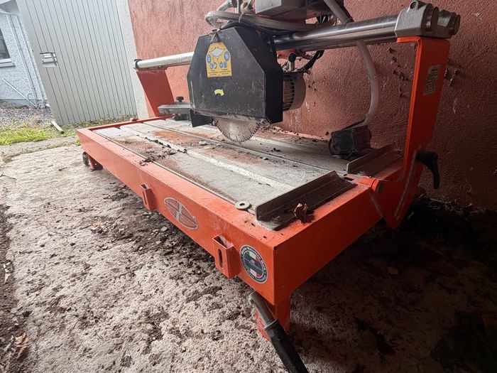 Table Saw for Stone & Tile Cutting