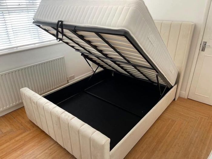 beds with Gaslift storage