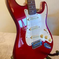 Fender Squire Stratocaster Affinity - Candy Apple Red