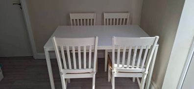 Dining Table + 4 Chairs
