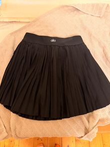 Alo black skirt