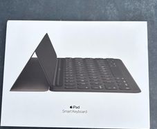 Brand new iPad Smart Keyboard