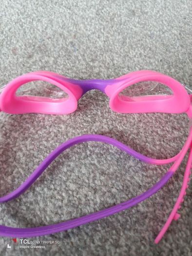 NEW.Kids swim glasses. Age 6/8