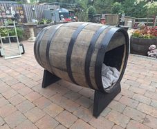 Oak barrel dog kennel