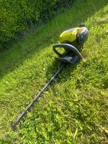 hedge trimmer