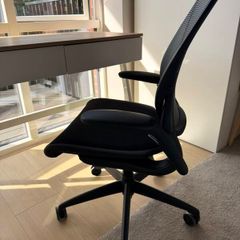 Ergonomic office chair